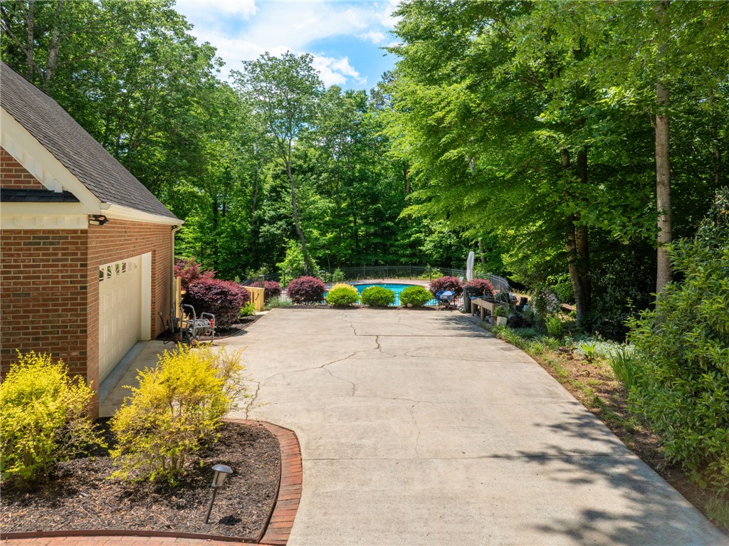 208 Cedar Dale Drive