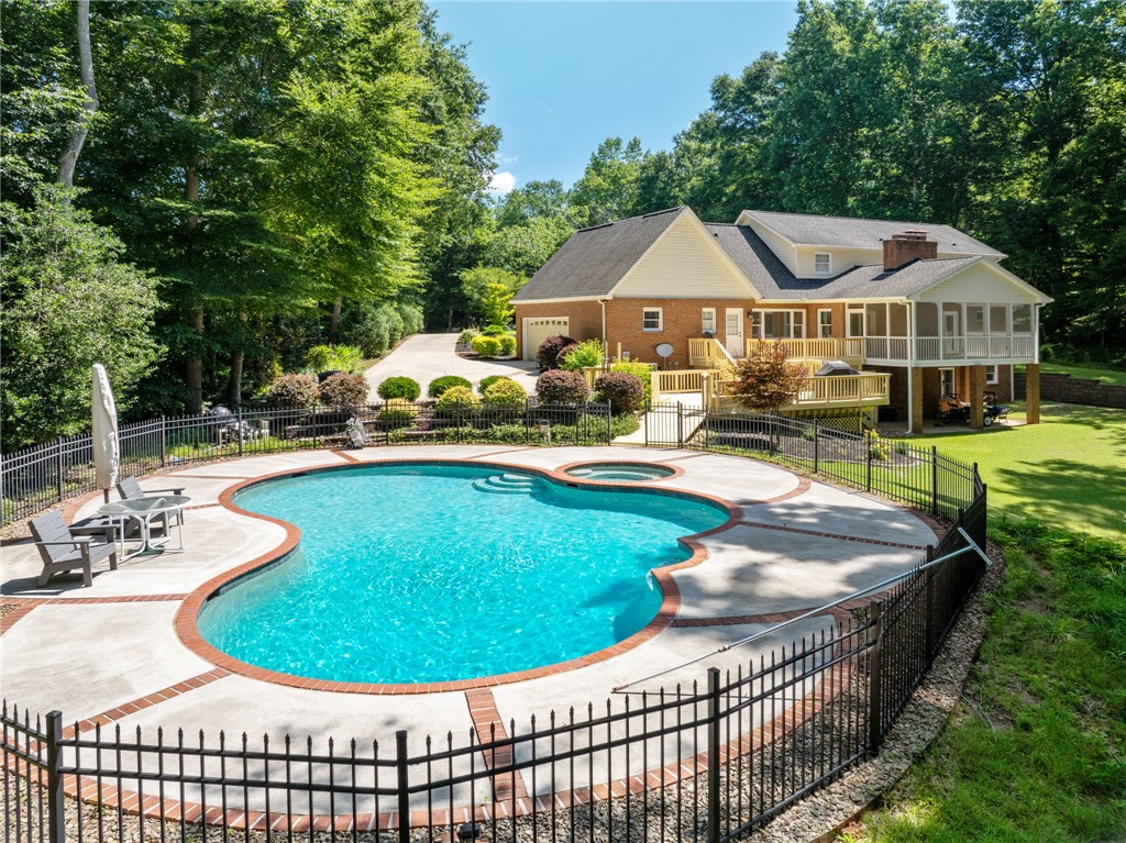 208 Cedar Dale Drive