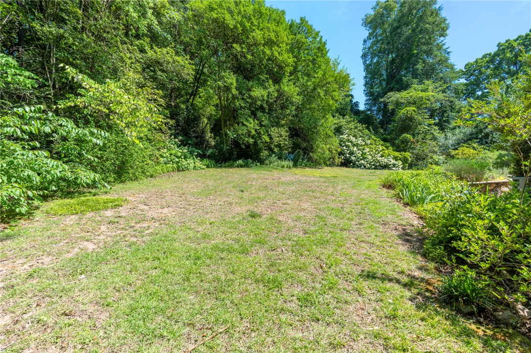 107 Mountain Laurel Drive