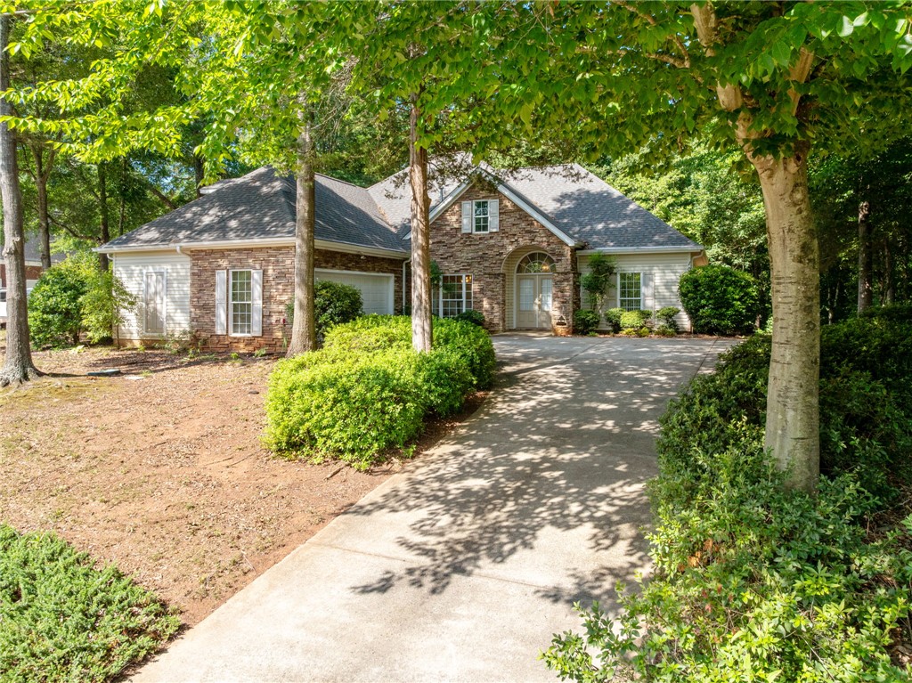 108 Winterbrook Circle