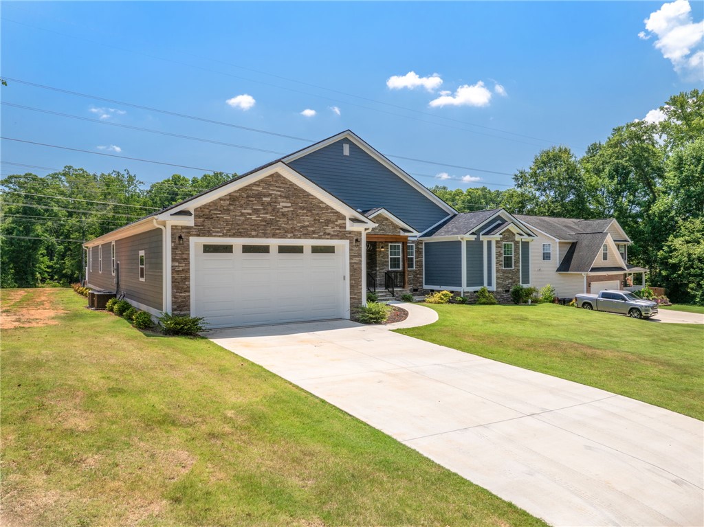 303 Regency Circle