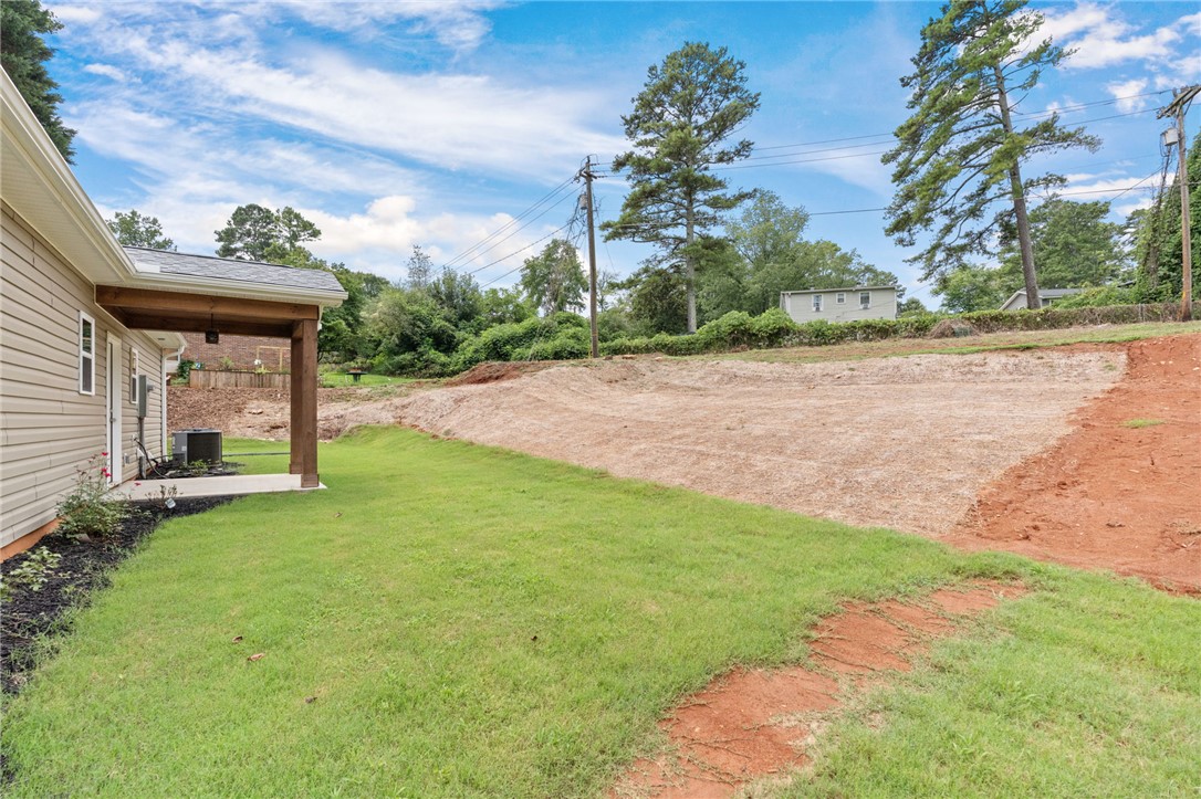 914 Smith Grove Road