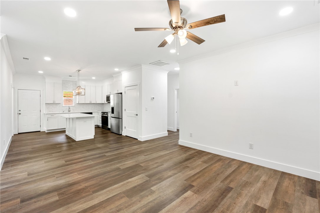 914 Smith Grove Road