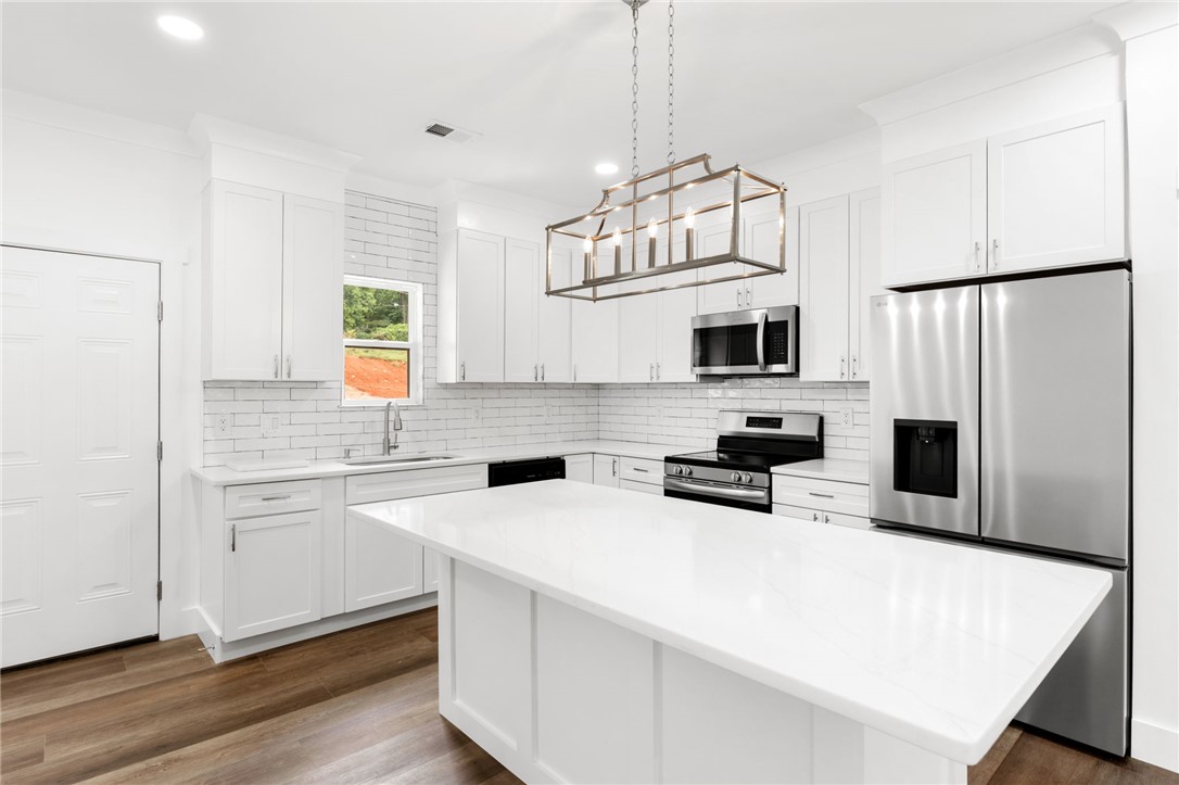 914 Smith Grove Road