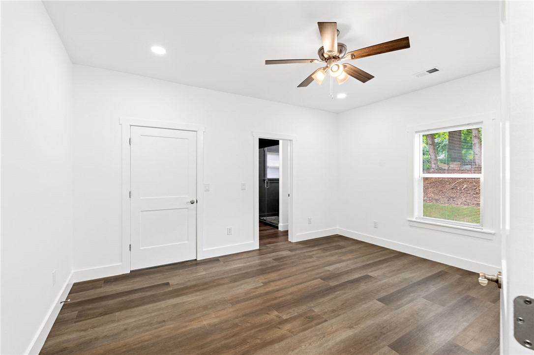 914 Smith Grove Road