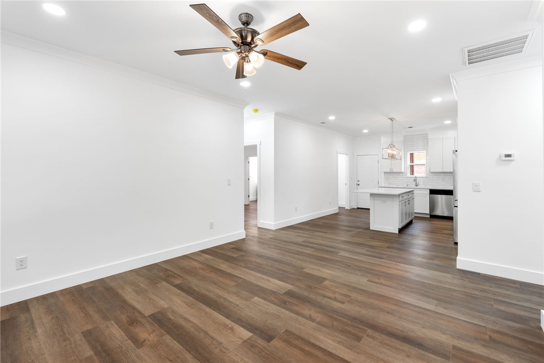 914 Smith Grove Road