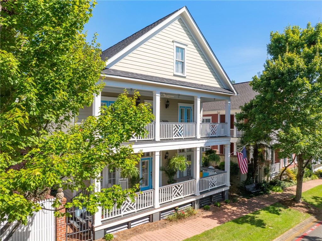 205 Village Walk Lane