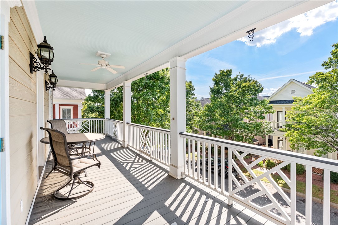 205 Village Walk Lane