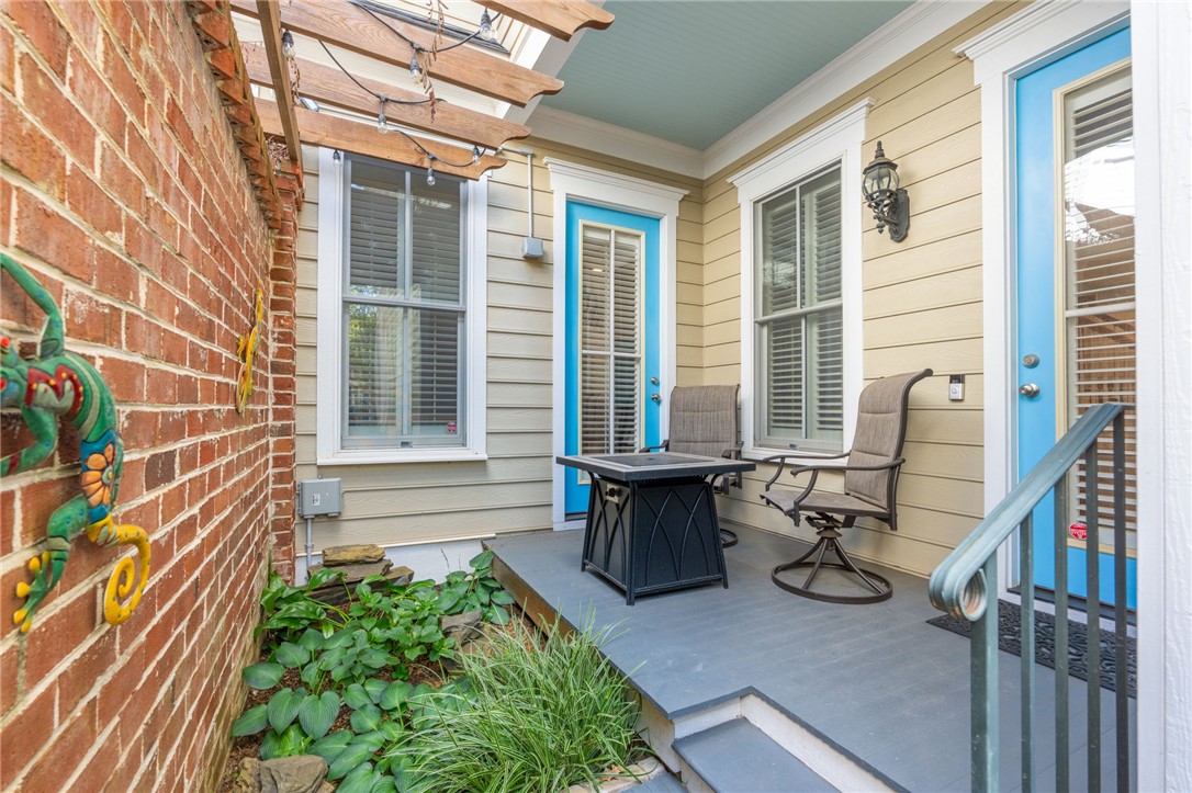 205 Village Walk Lane