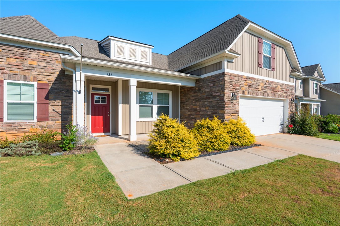 127 Spyglass Lane
