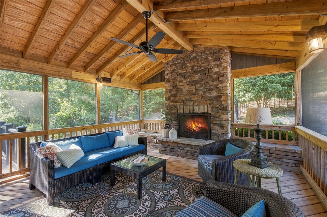 604 Ridgecrest Drive