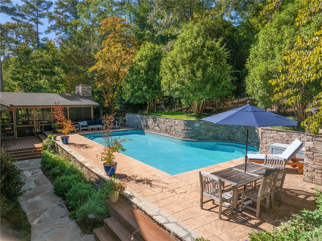 604 Ridgecrest Drive