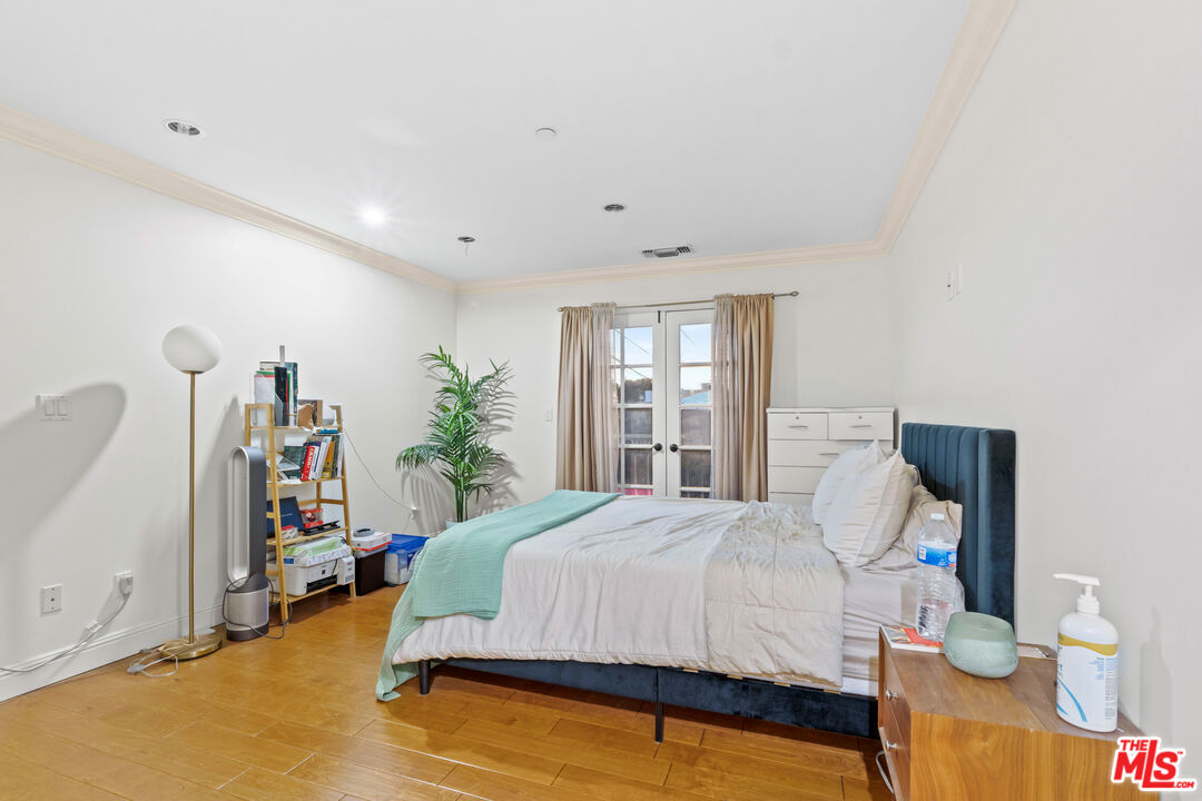 4181 Commonwealth Ave