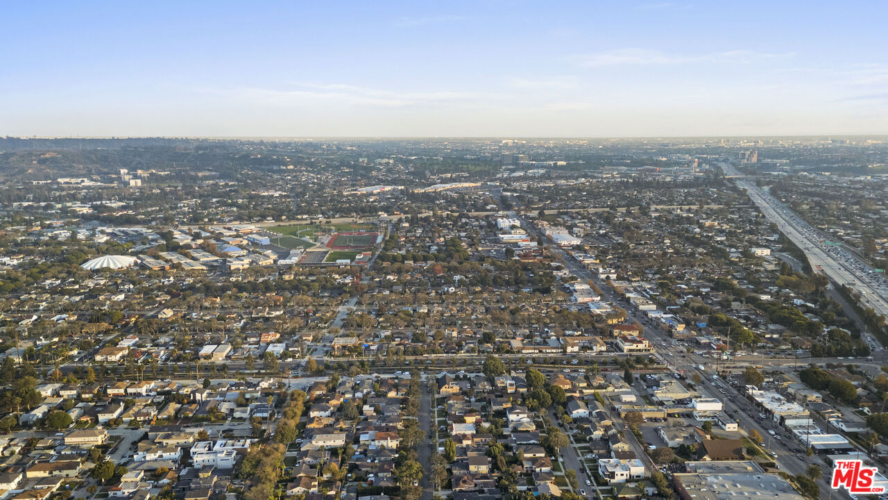 4181 Commonwealth Ave