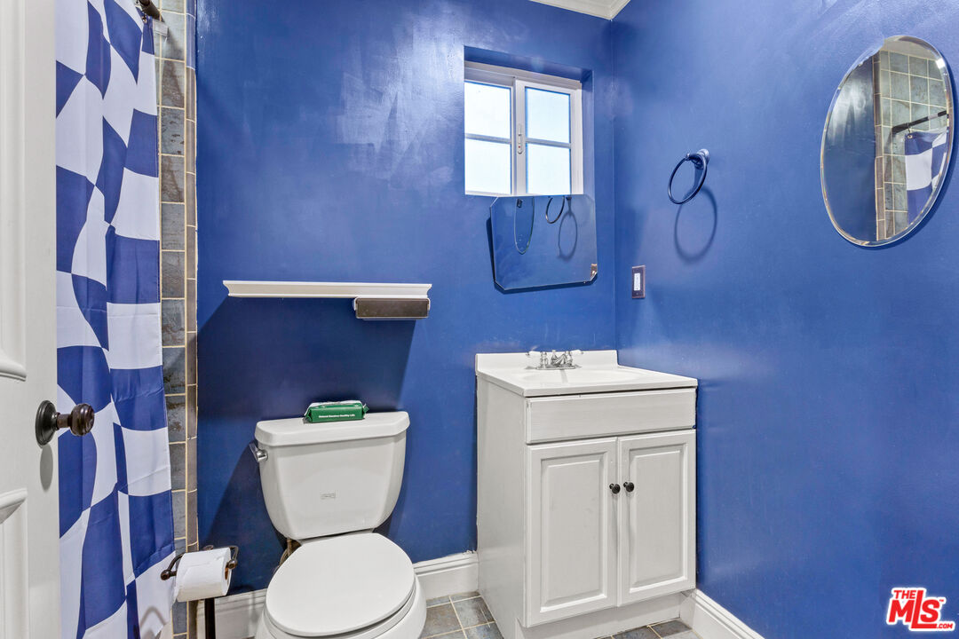 4181 Commonwealth Ave