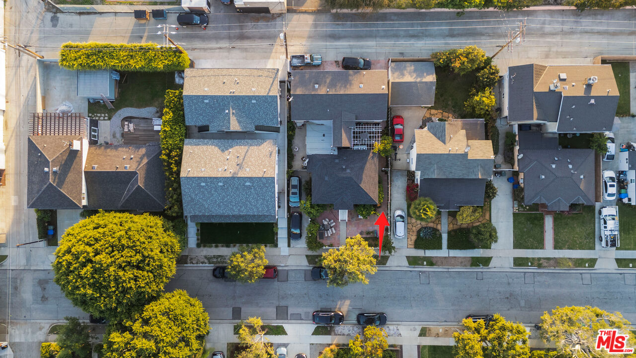 4181 Commonwealth Ave