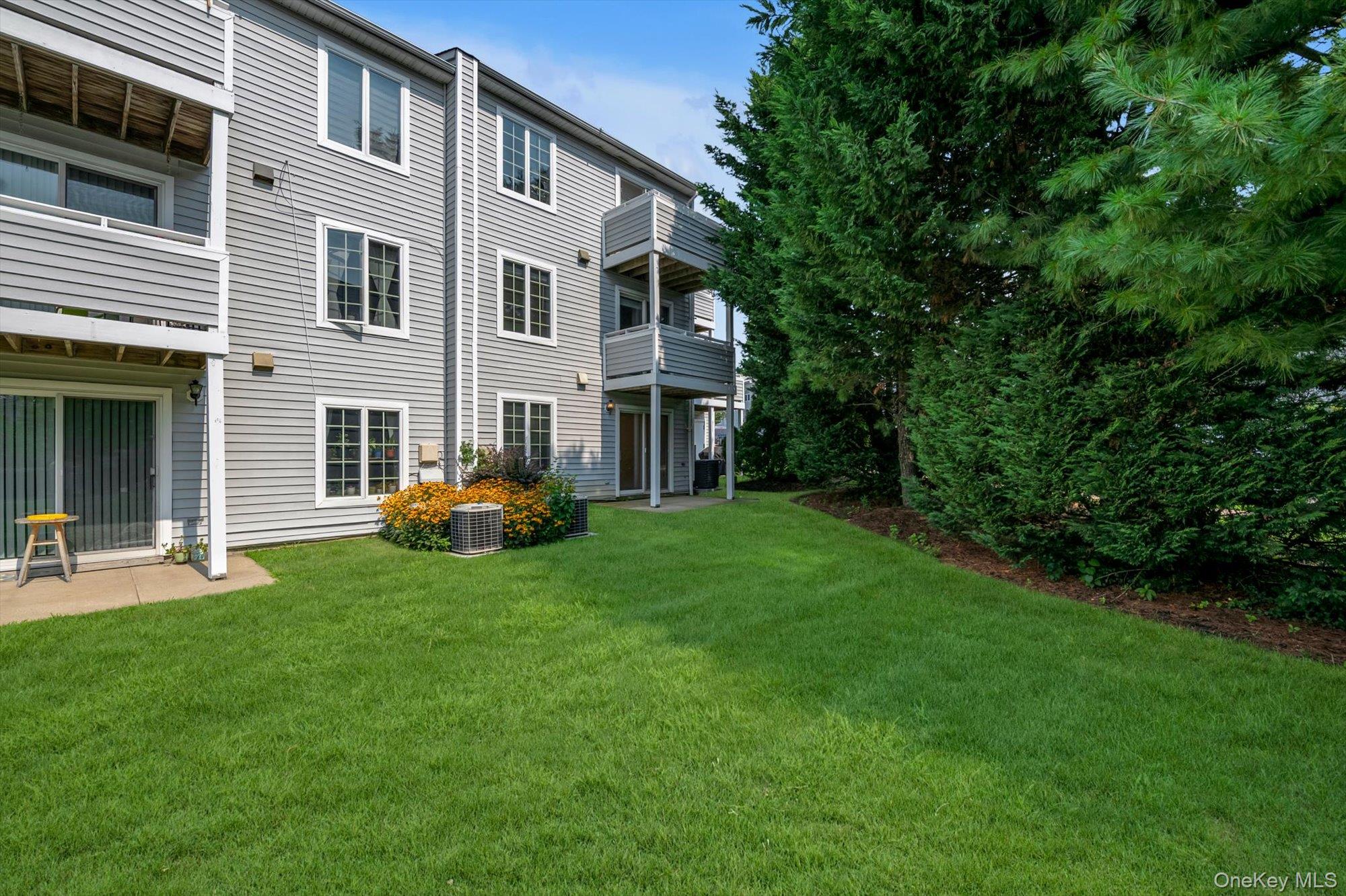 242-07A Oak Park Drive