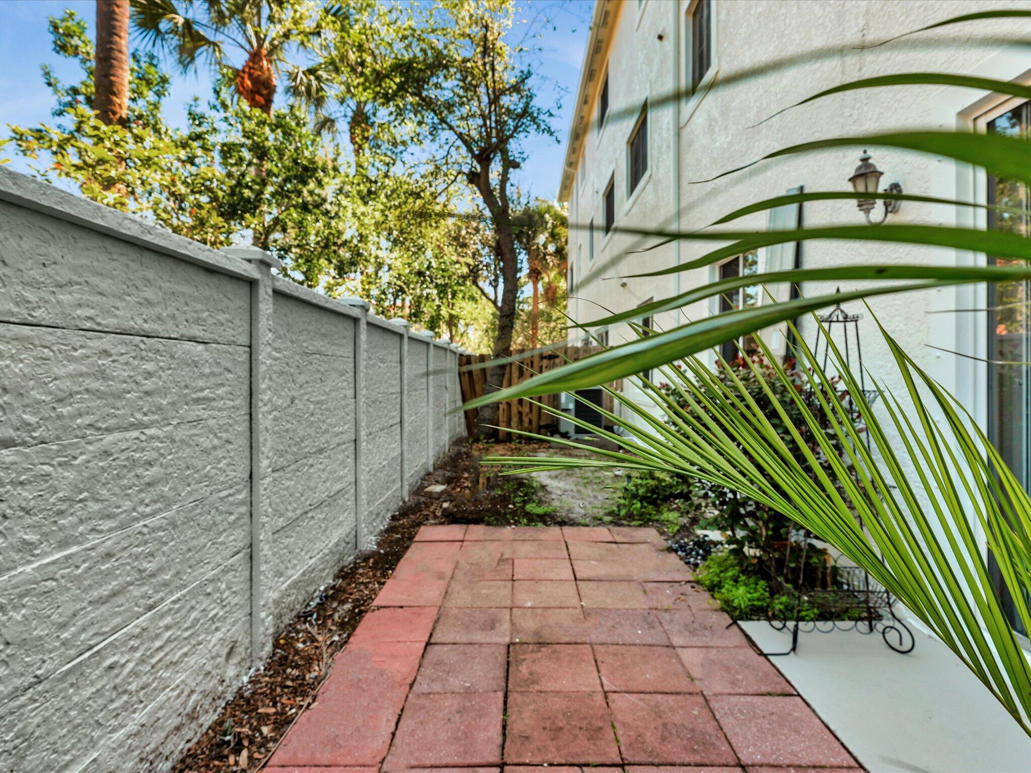 513 Bayfront Drive