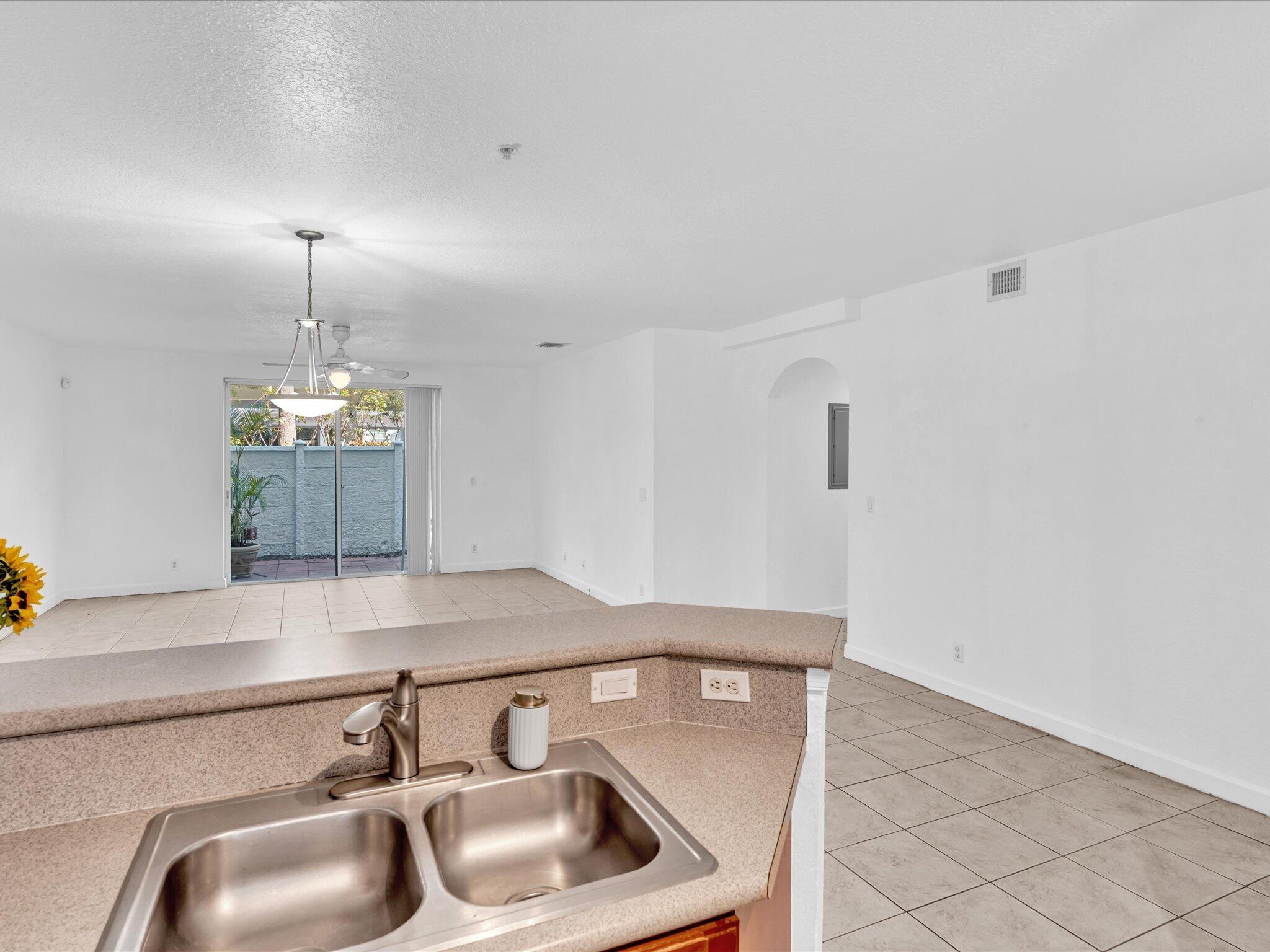 513 Bayfront Drive