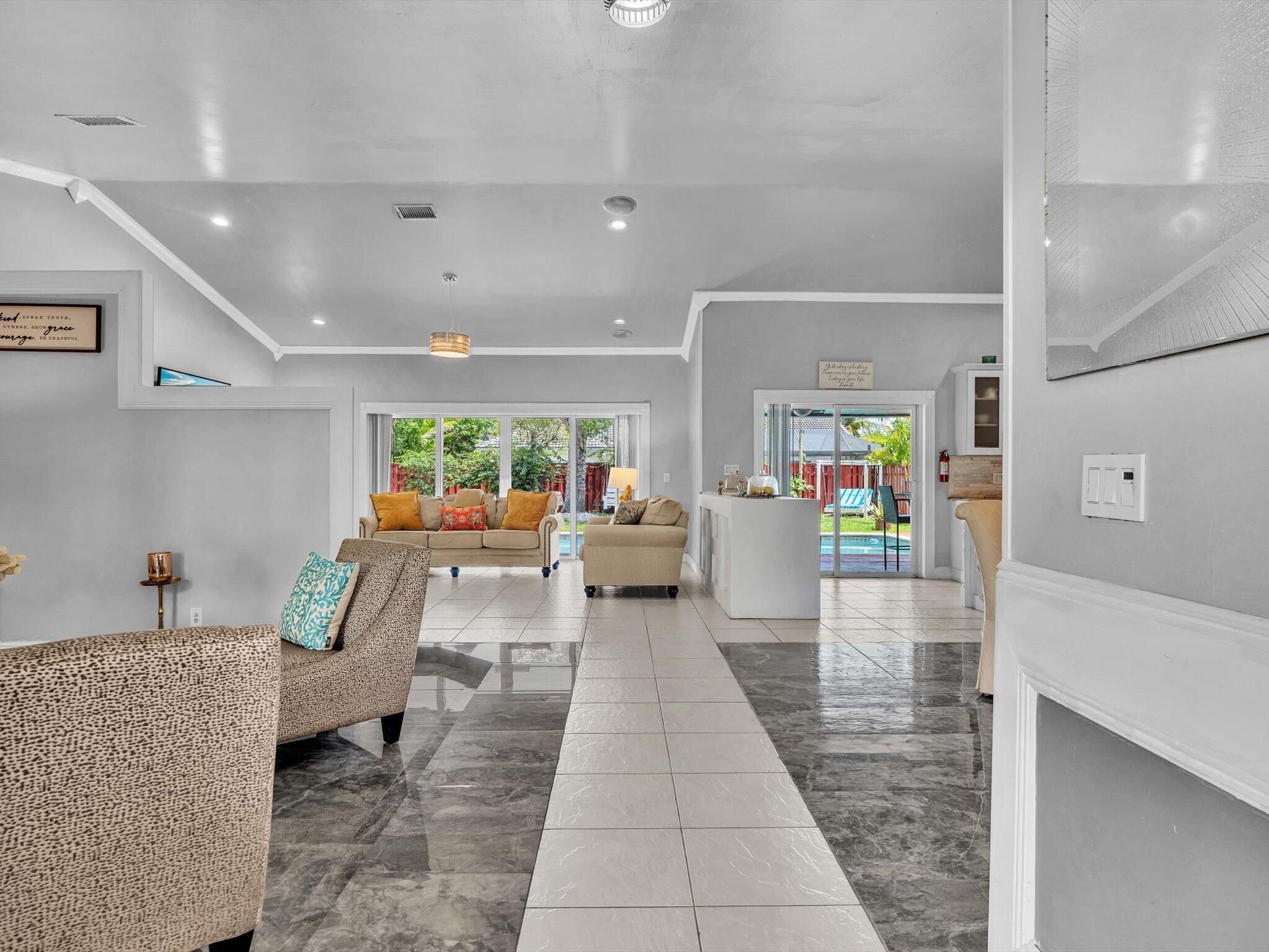 5165 NW 99th Way