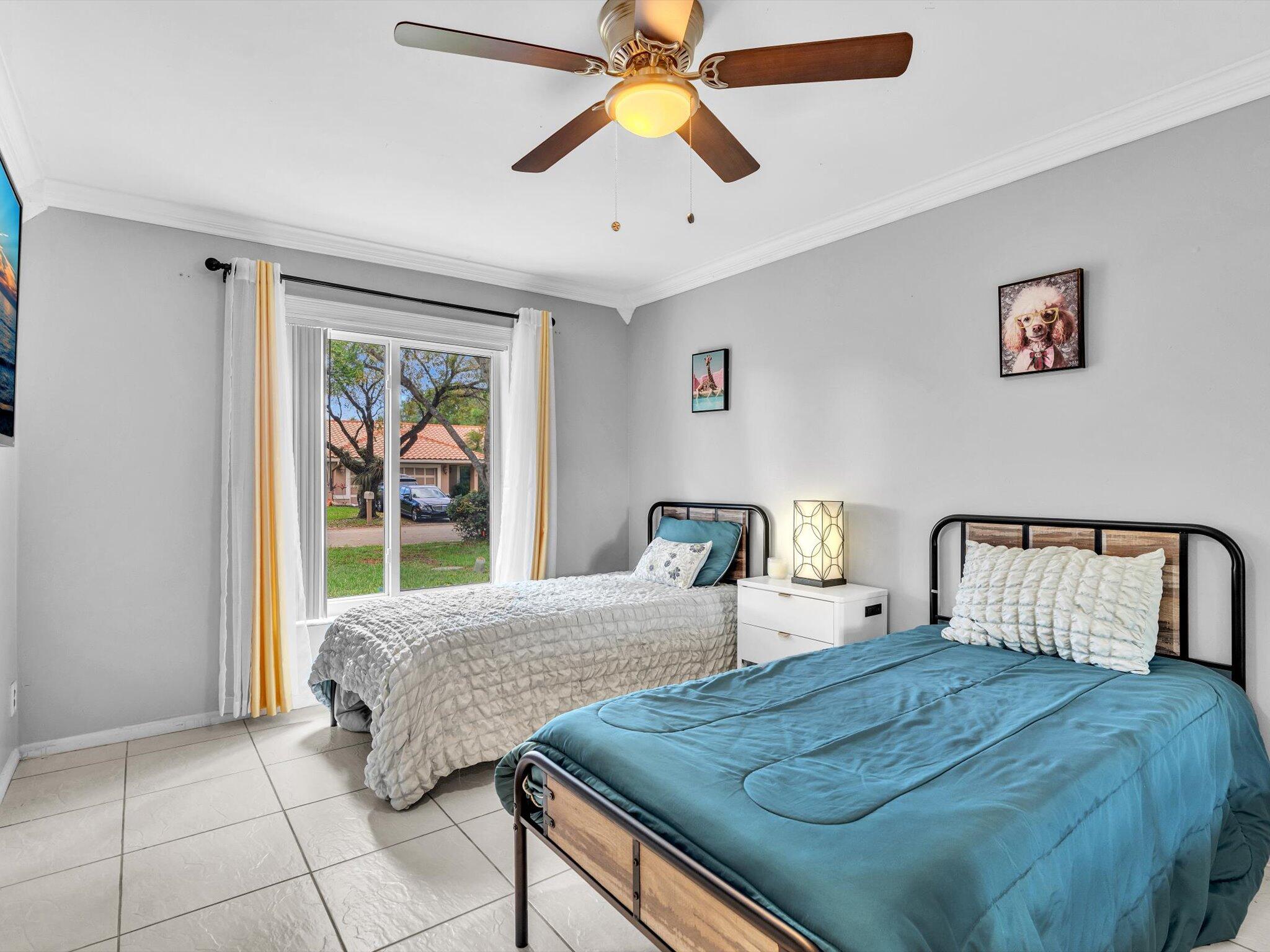 5165 NW 99th Way