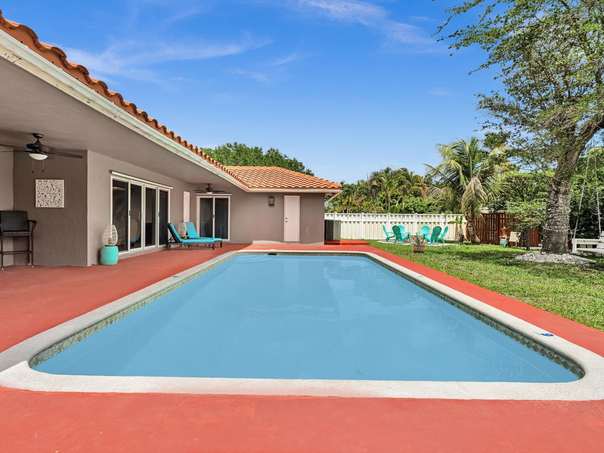 5165 NW 99th Way