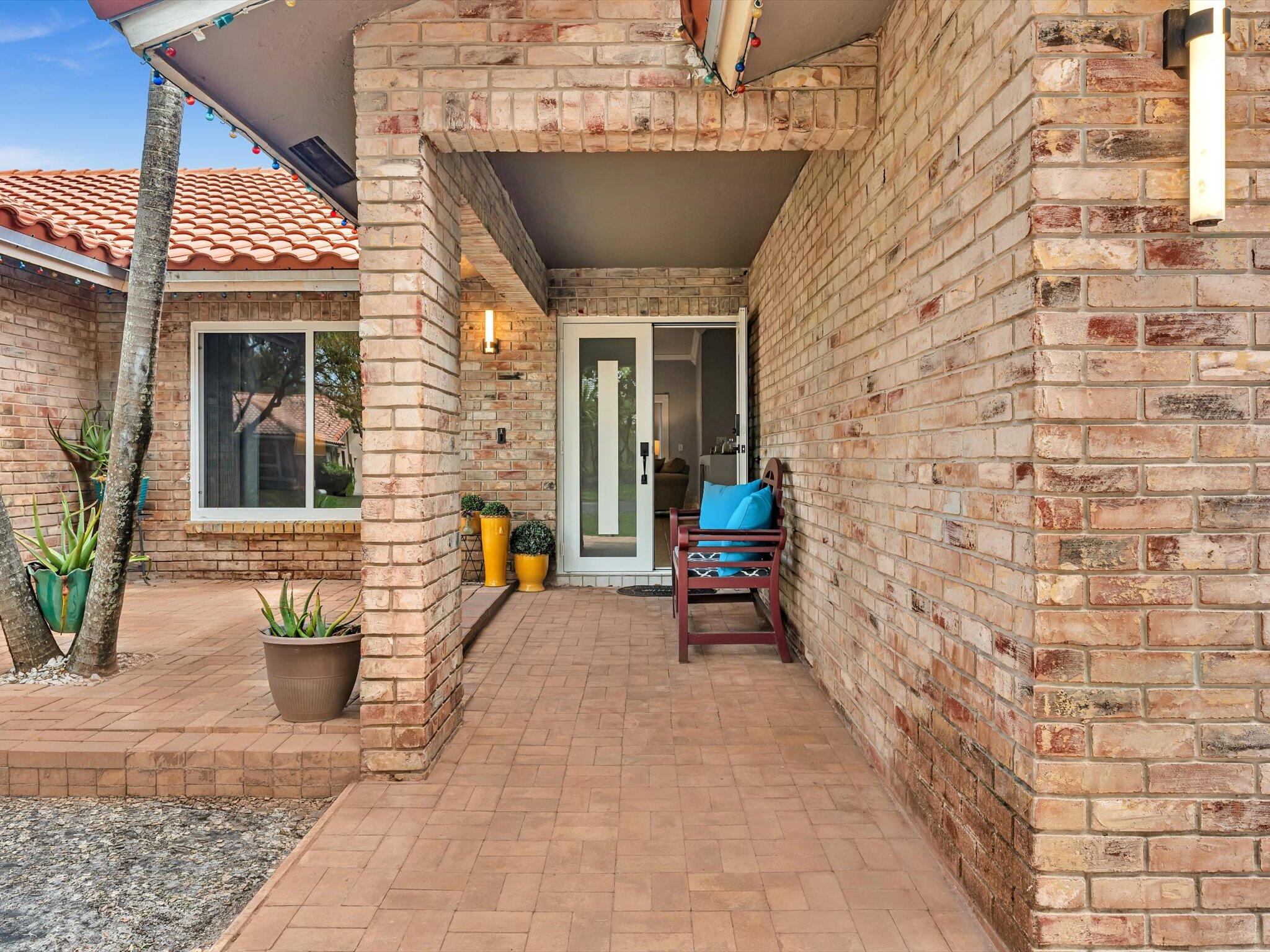 5165 NW 99th Way