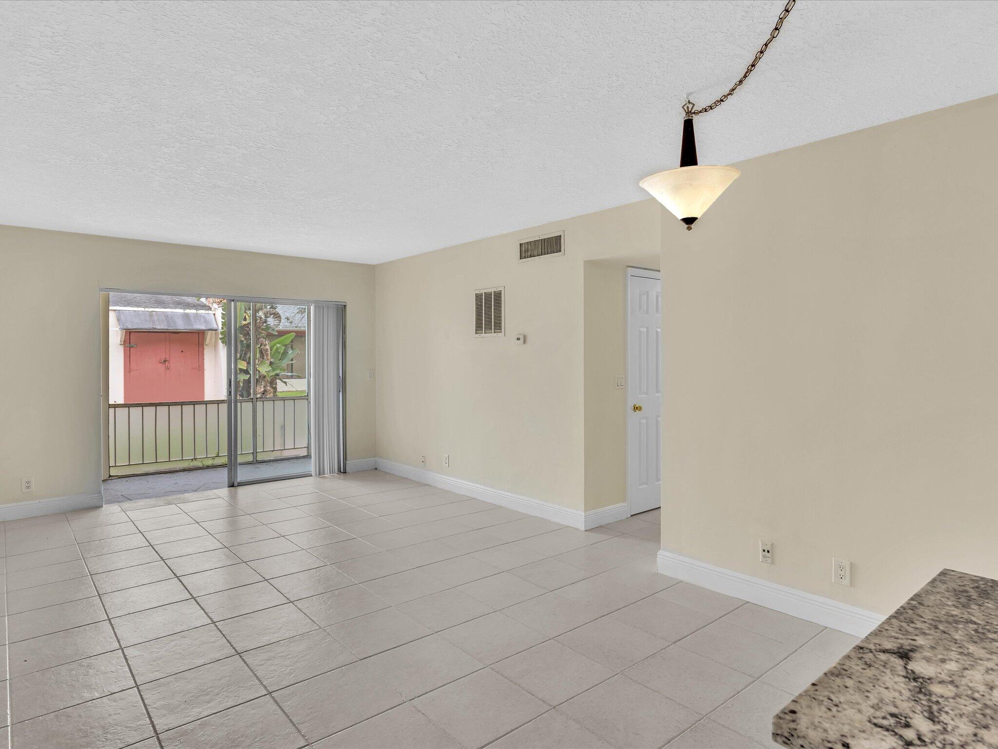 644 NW 13th Street 0160