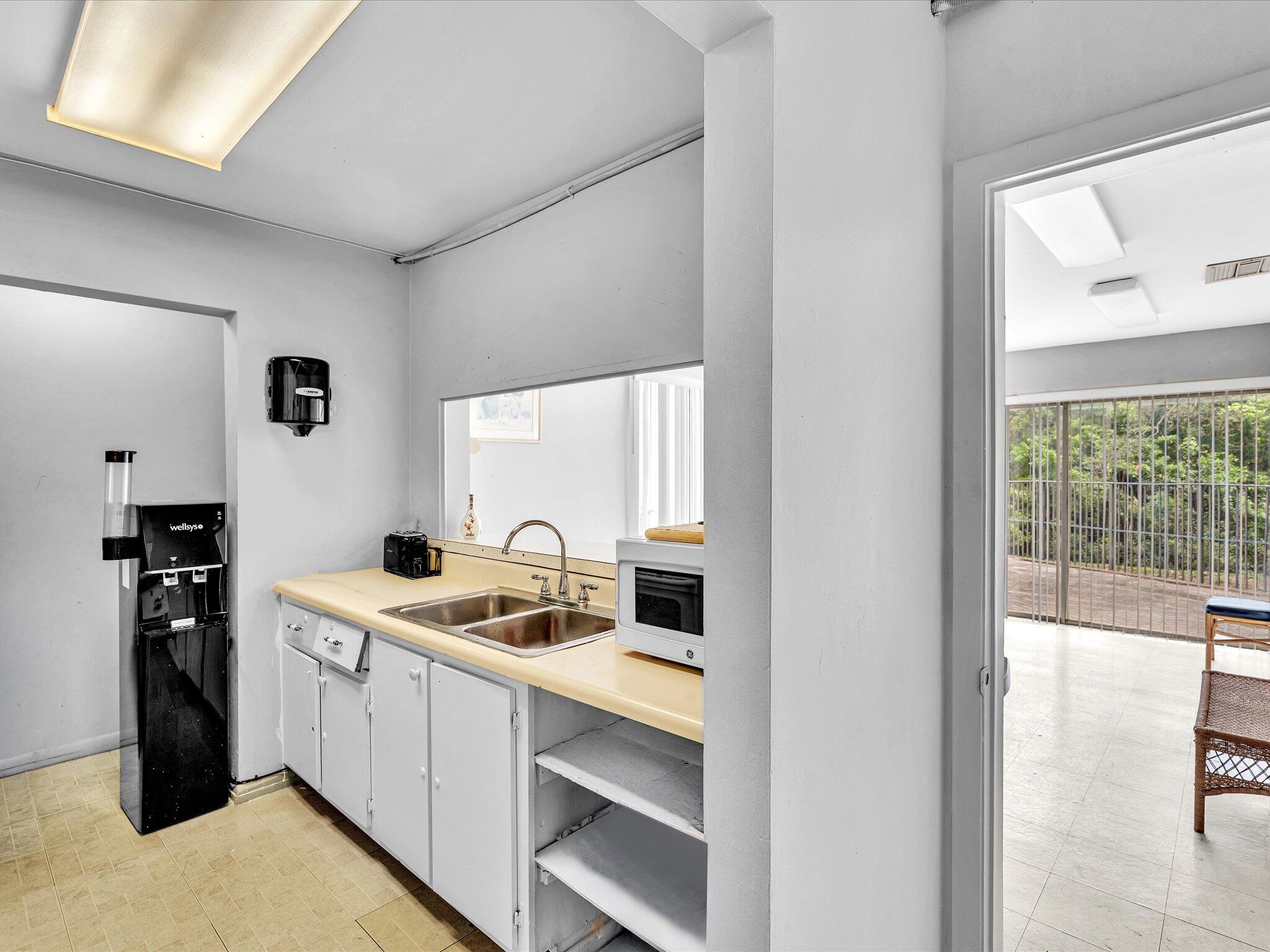644 NW 13th Street 0160