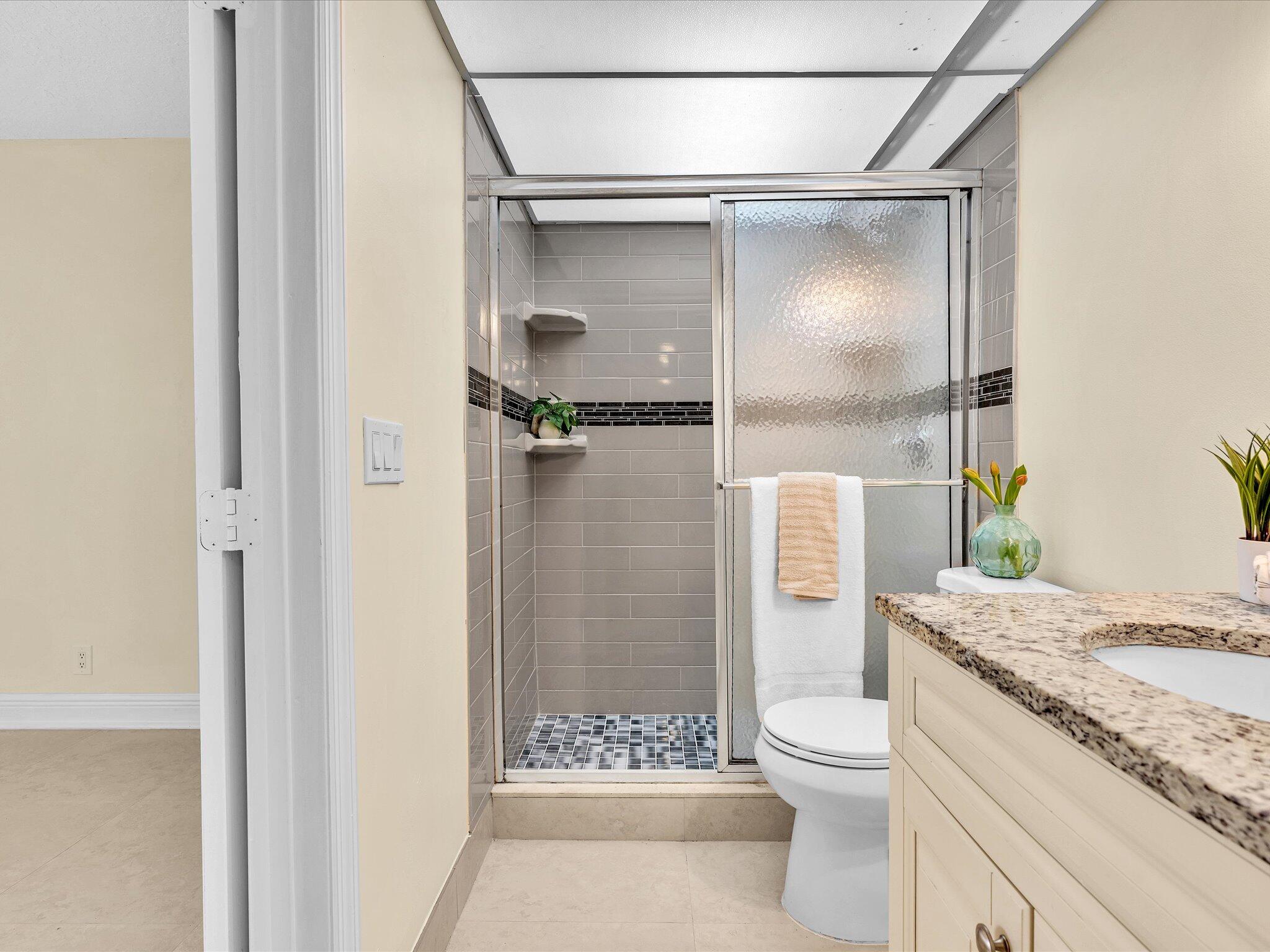 644 NW 13th Street 0160