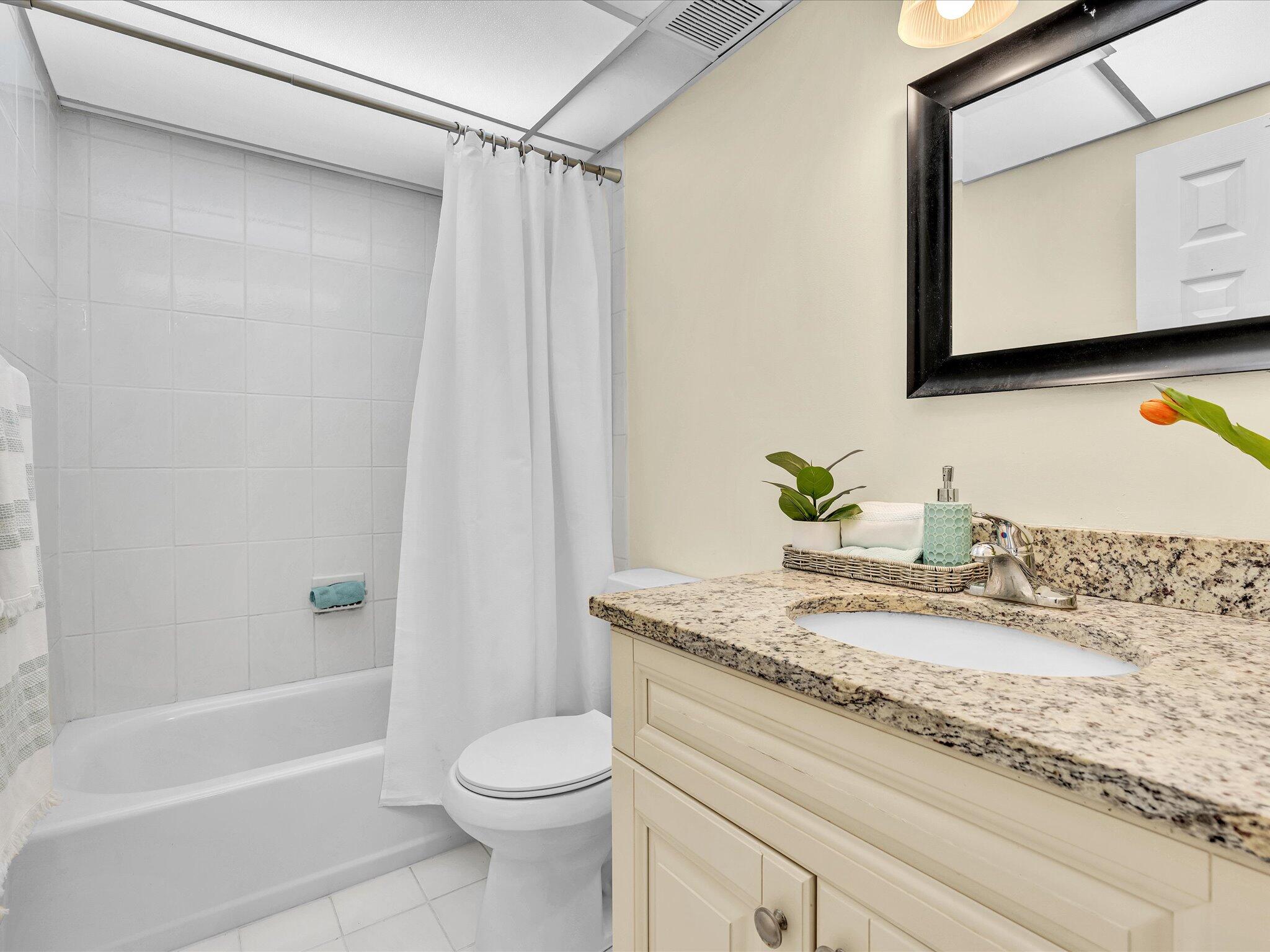 644 NW 13th Street 0160