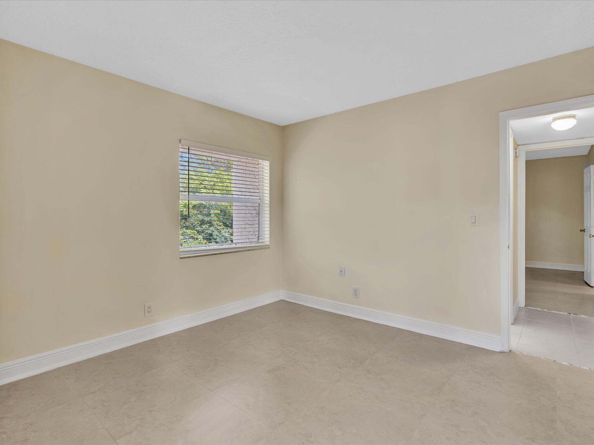 644 NW 13th Street 0160