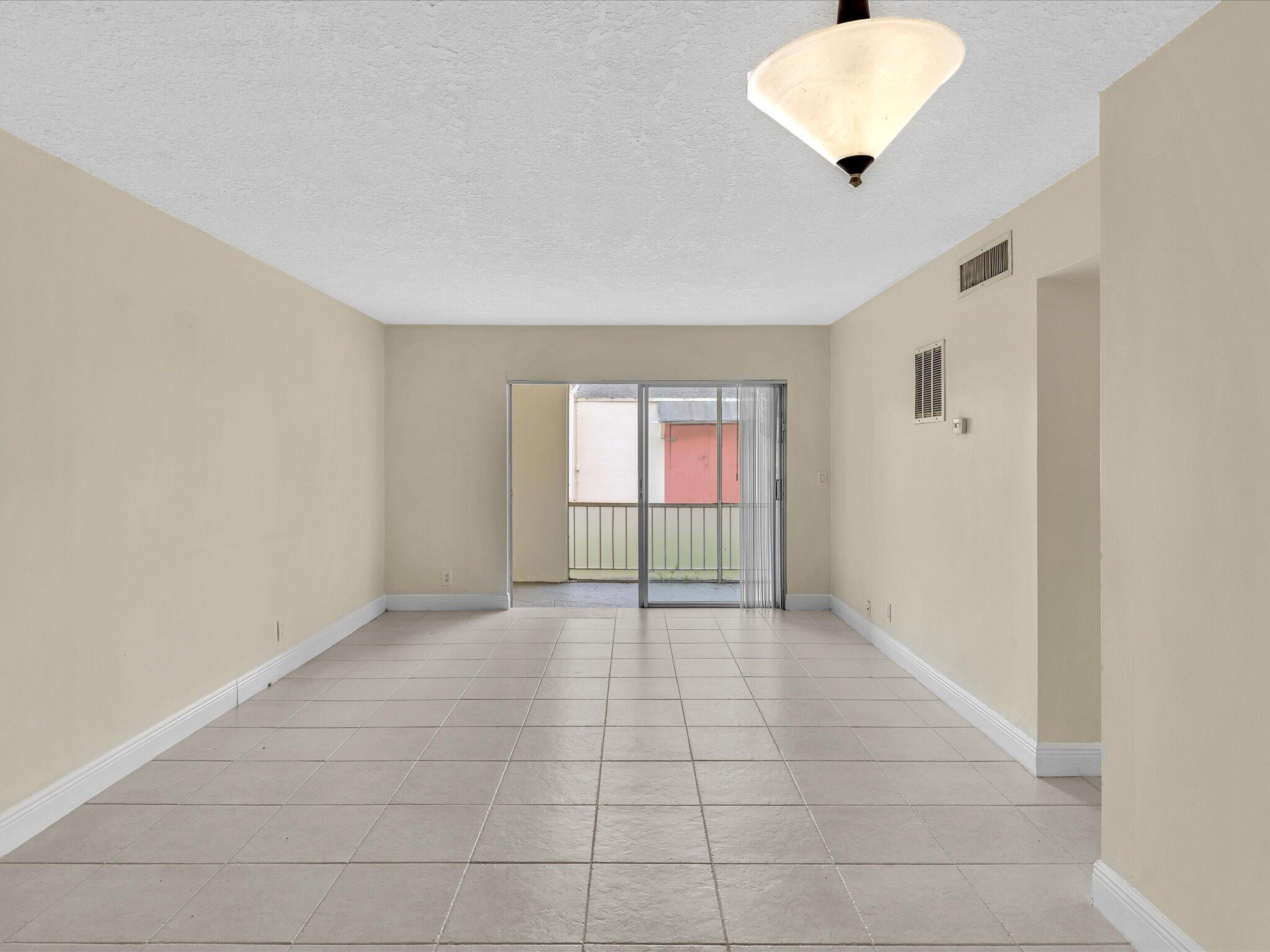 644 NW 13th Street 0160