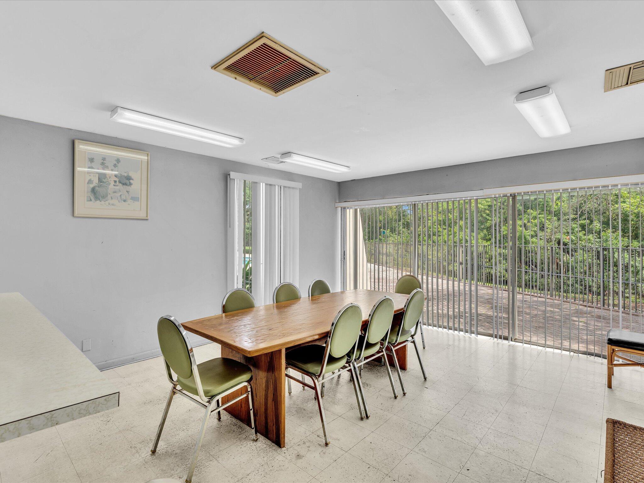 644 NW 13th Street 0160