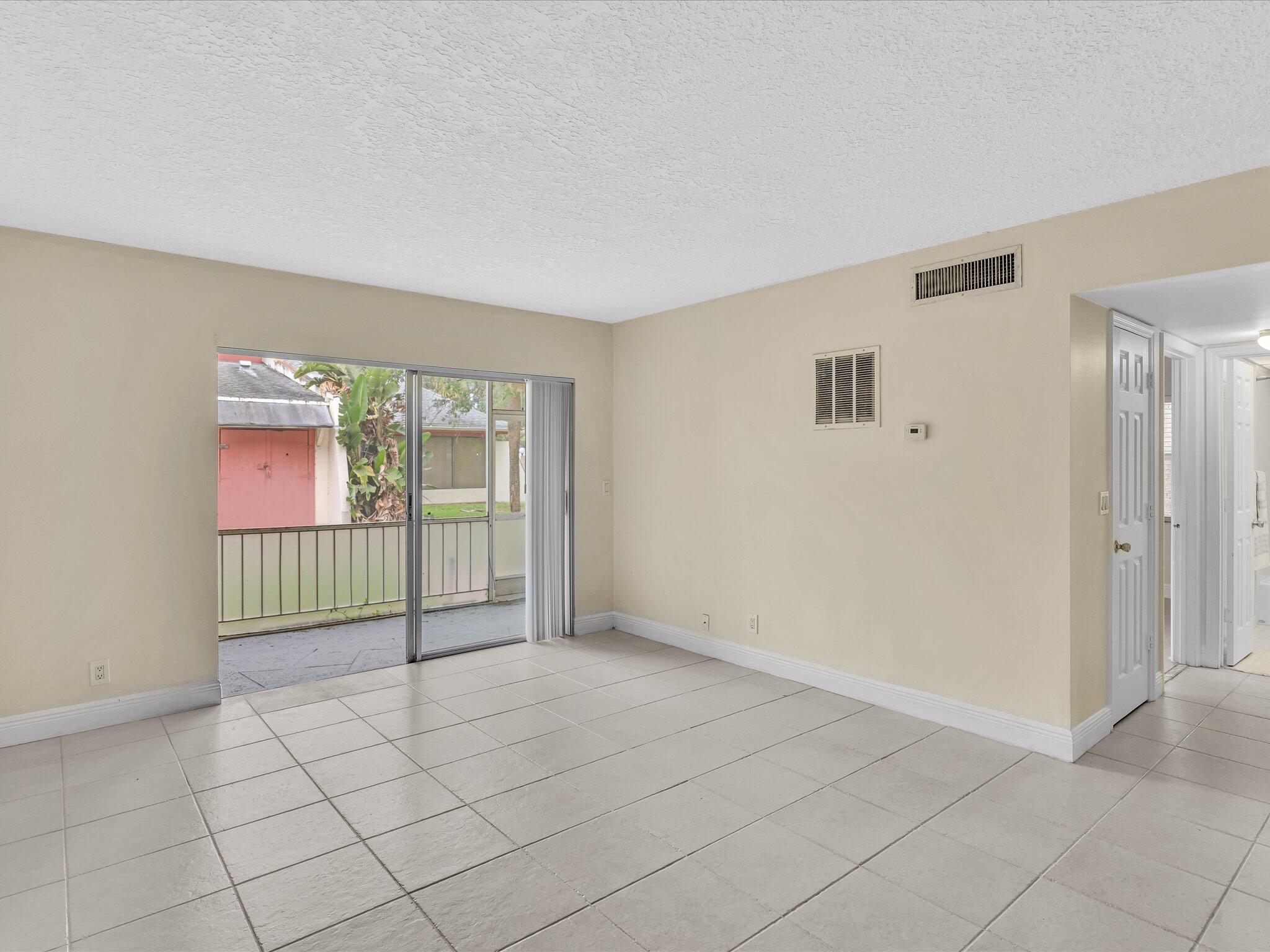 644 NW 13th Street 0160