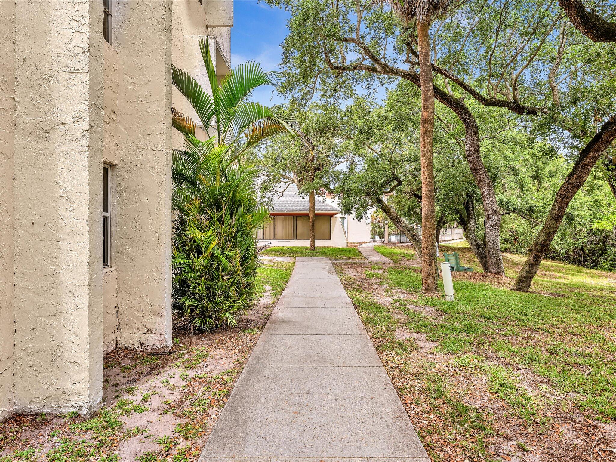 644 NW 13th Street 0160