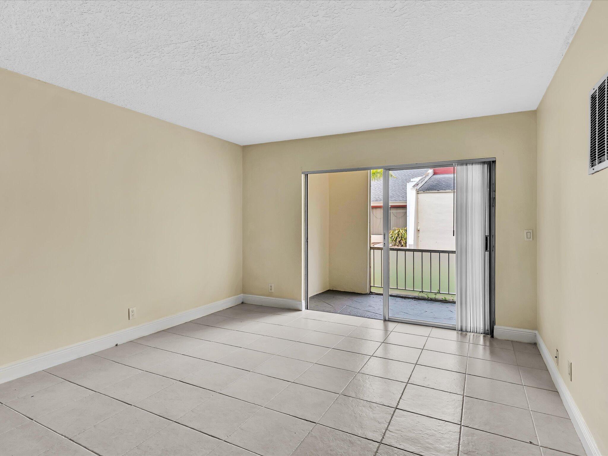 644 NW 13th Street 0160