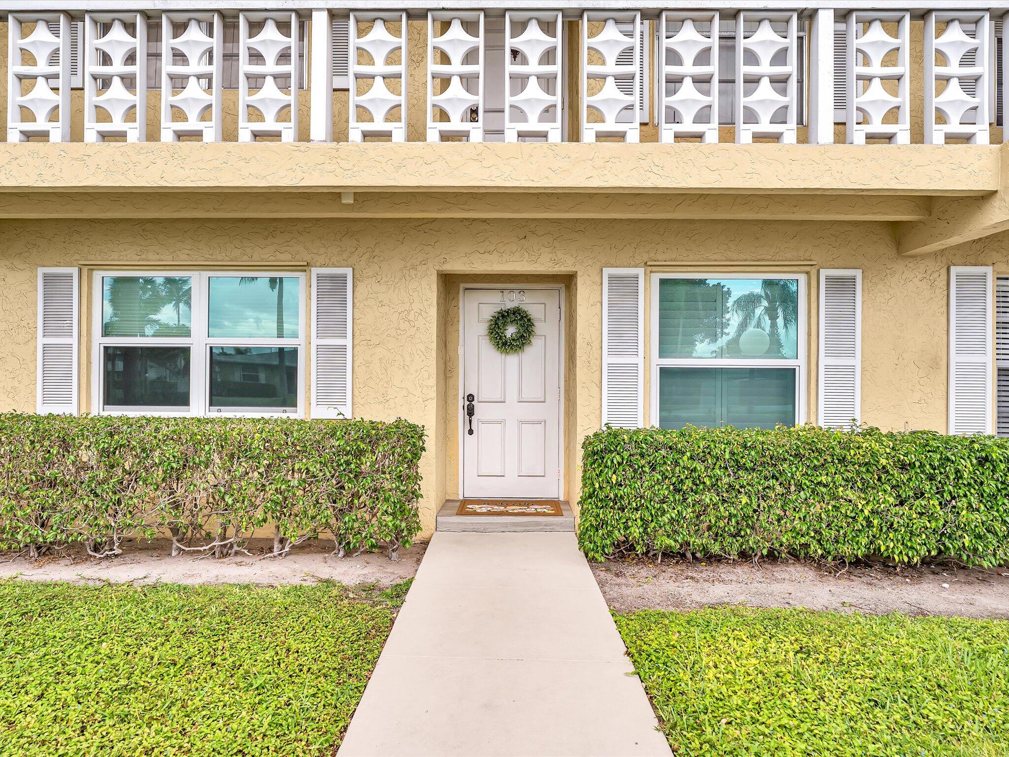 1151 Calamondin Terrace