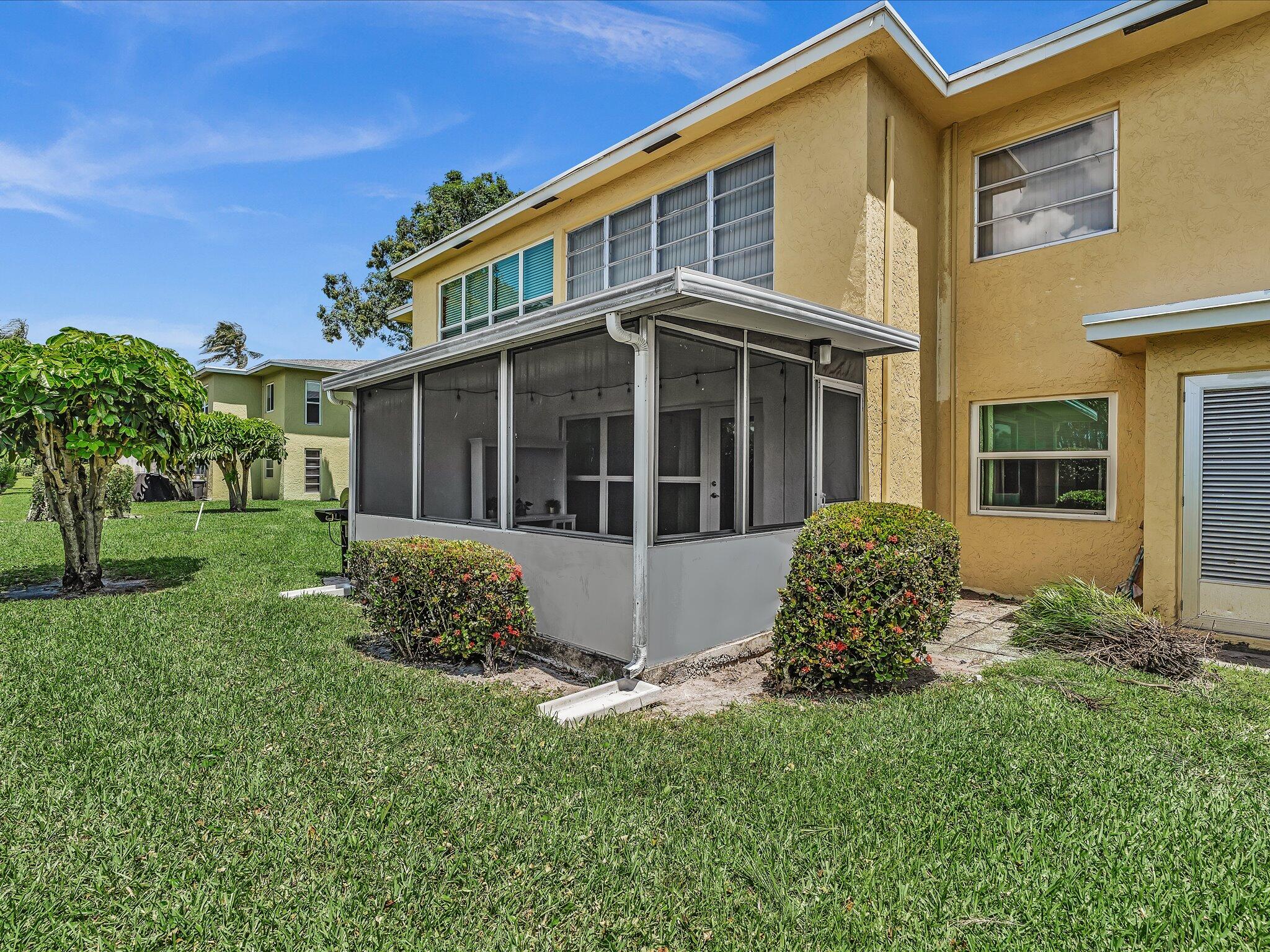 1151 Calamondin Terrace