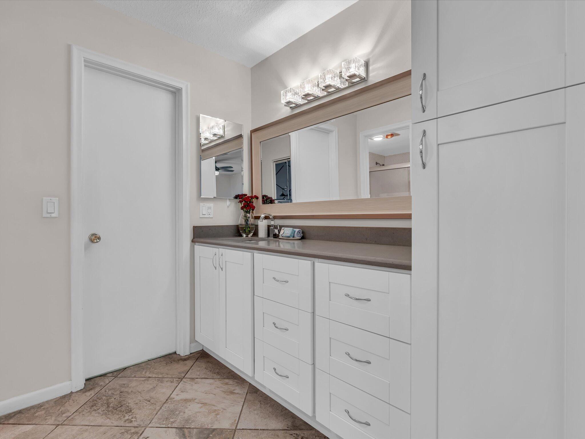 1151 Calamondin Terrace