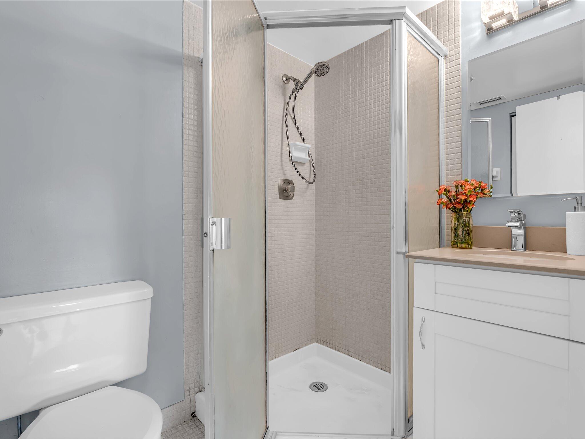 1151 Calamondin Terrace