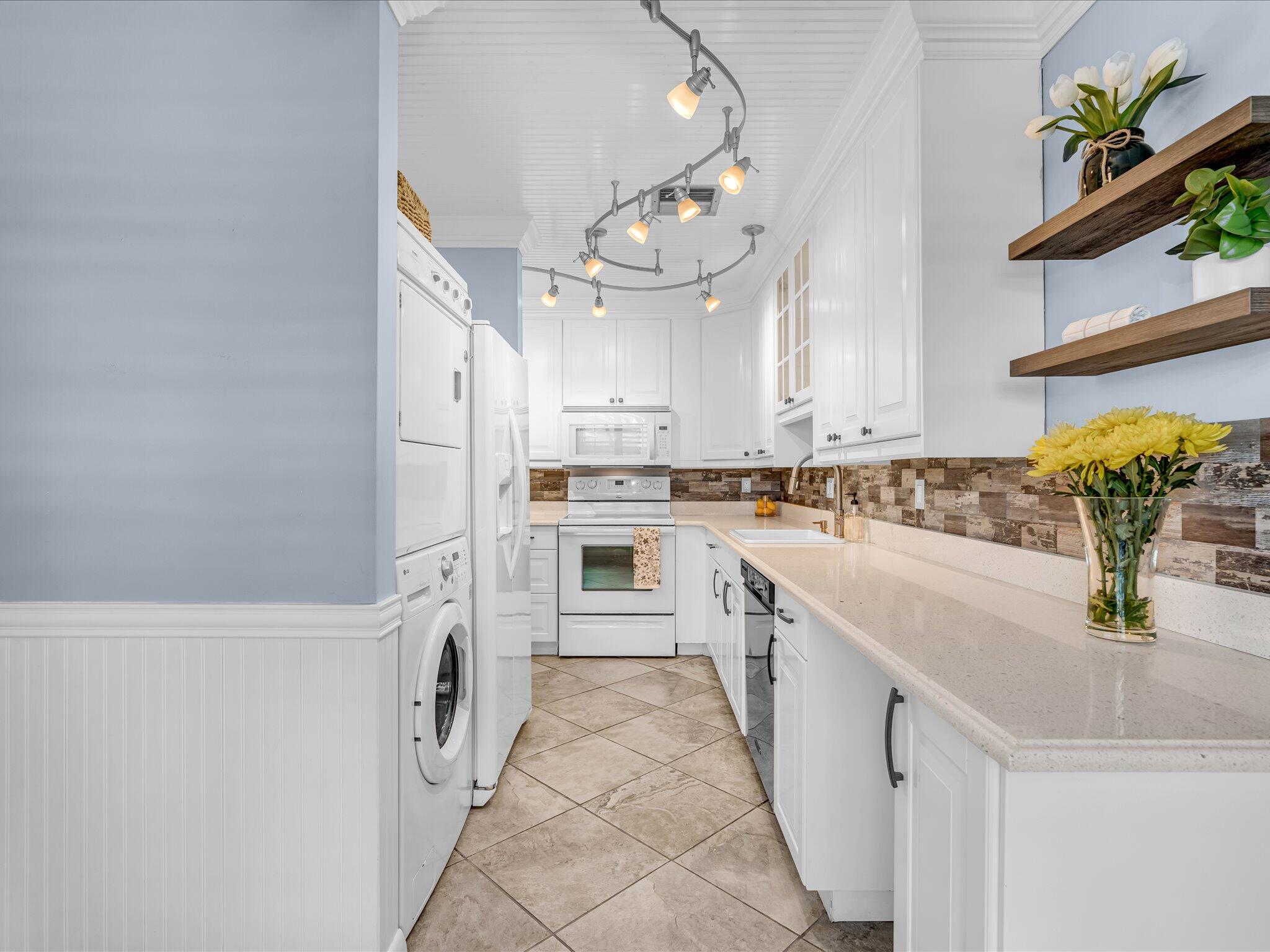 1151 Calamondin Terrace
