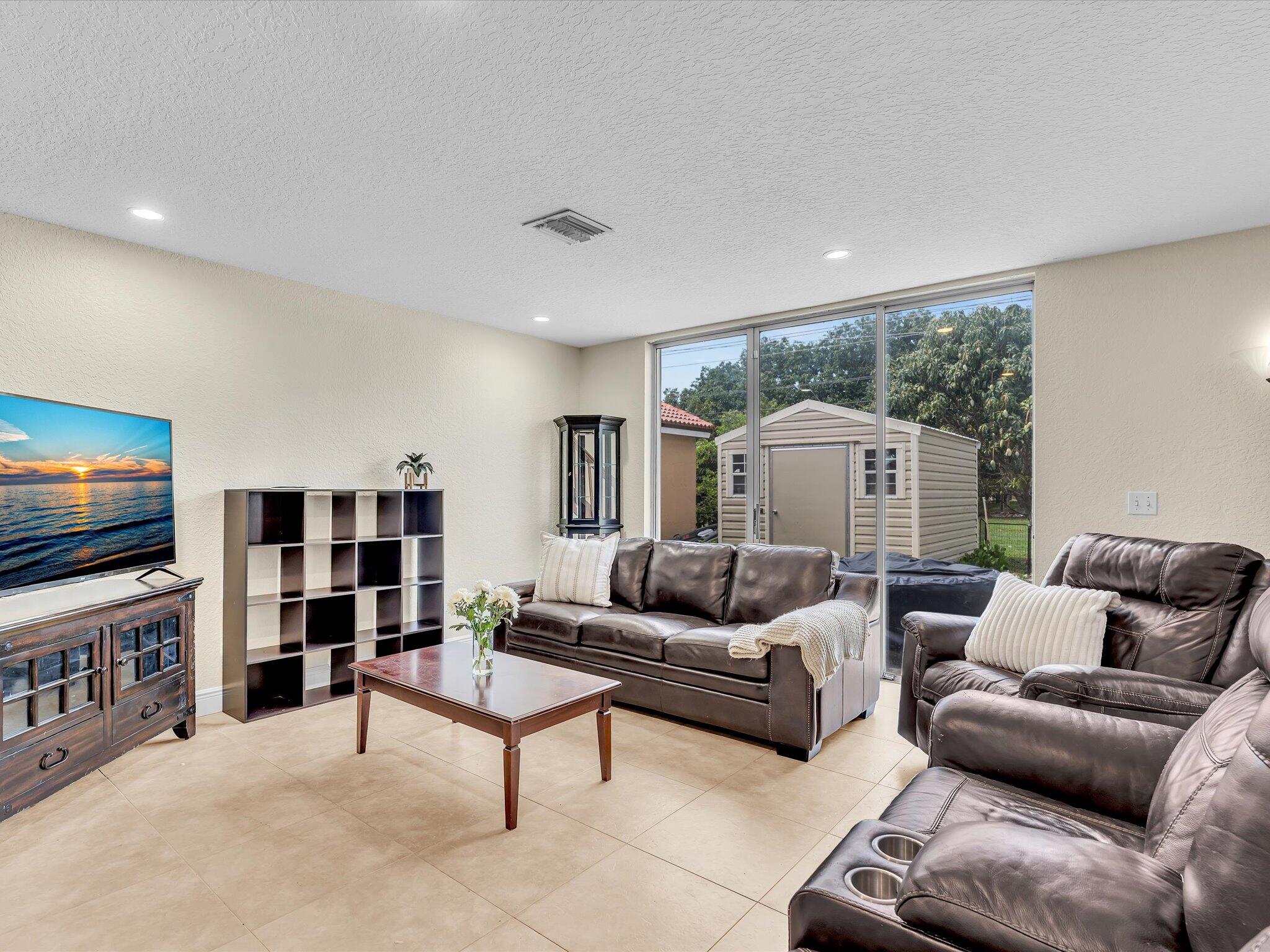 10909 NW 46th Drive