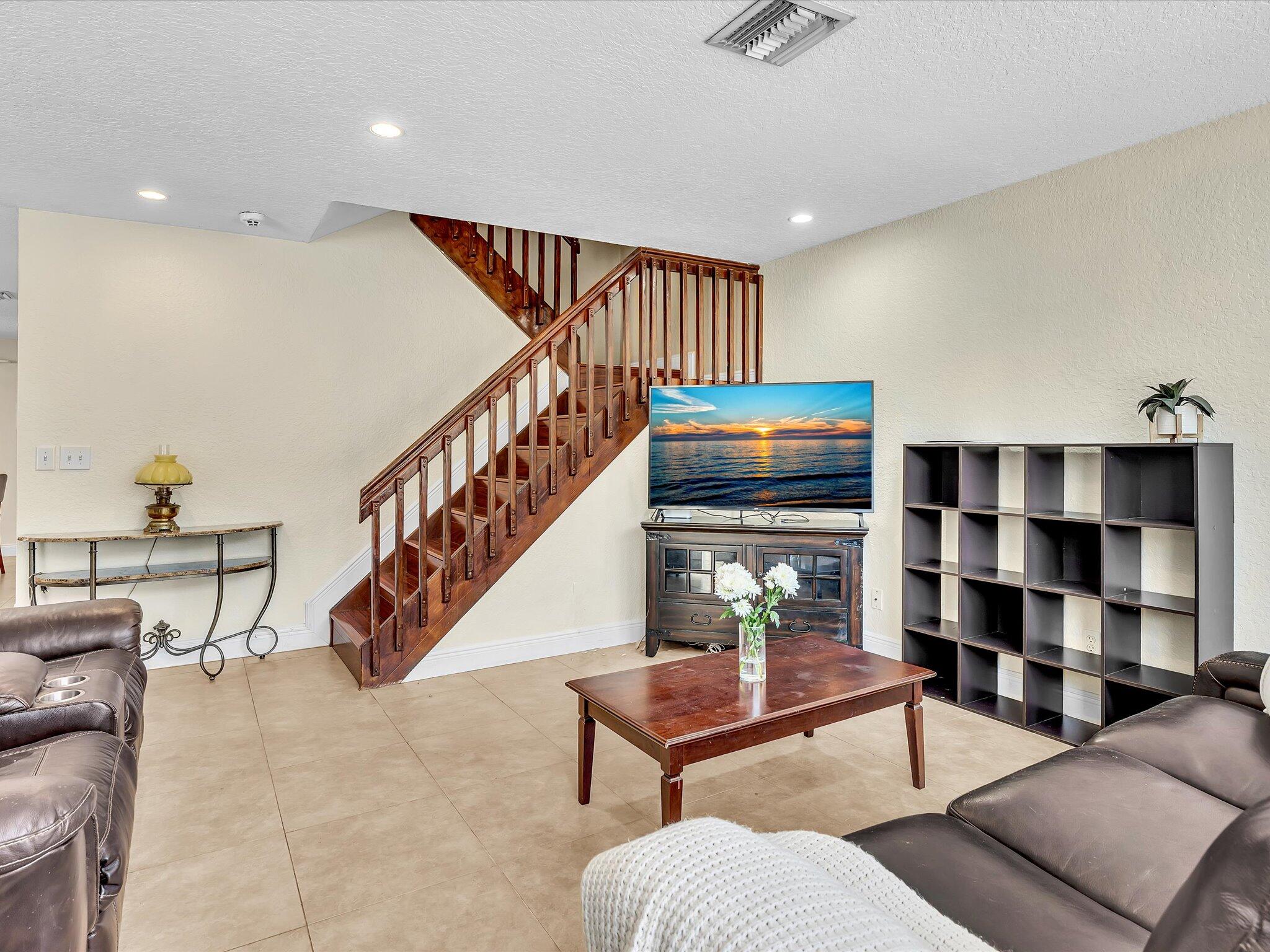 10909 NW 46th Drive