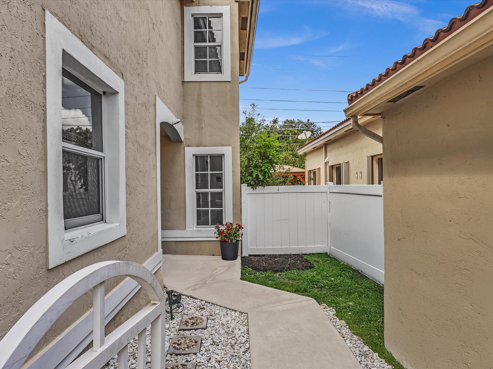 10909 NW 46th Drive