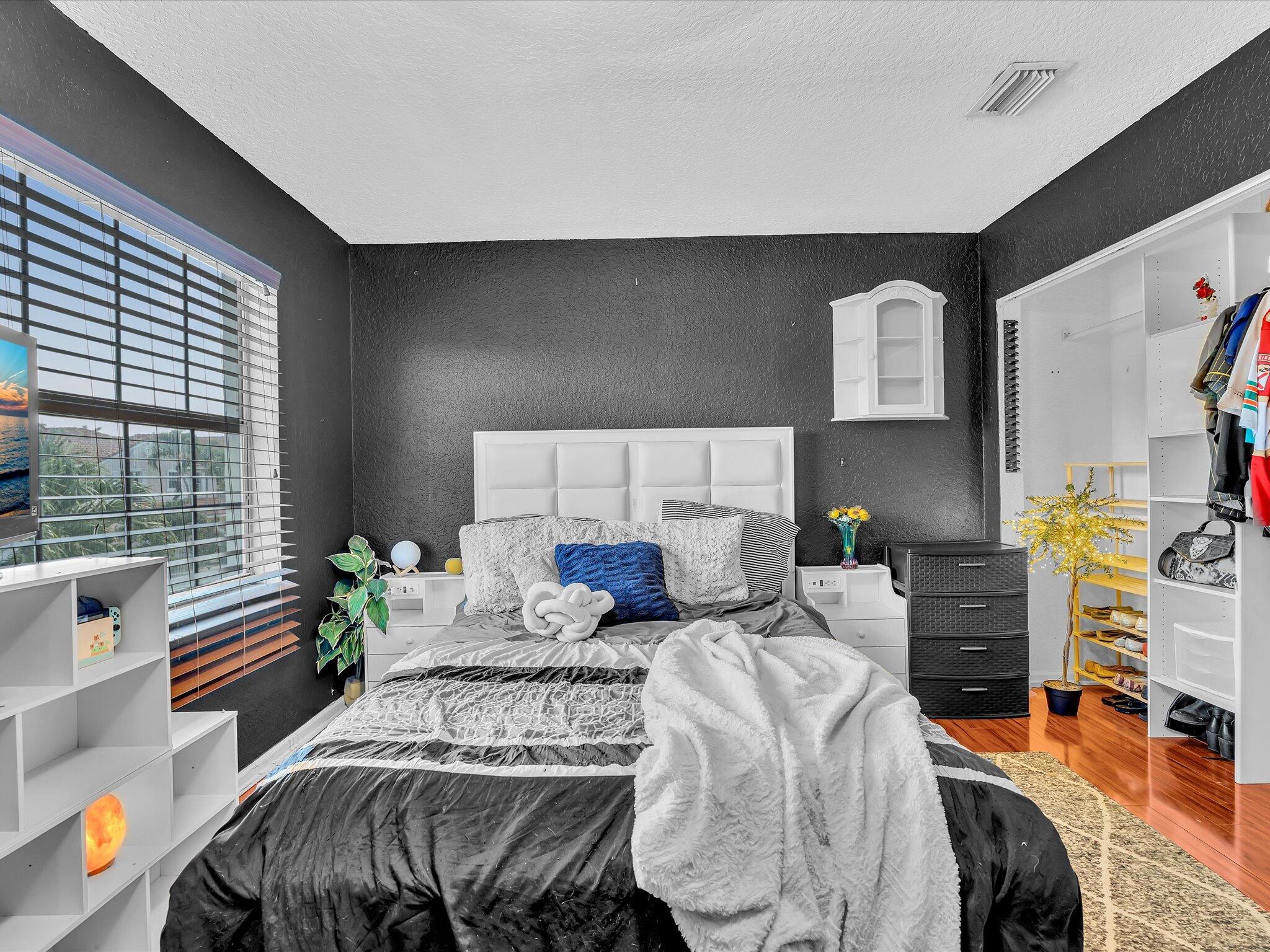 10909 NW 46th Drive