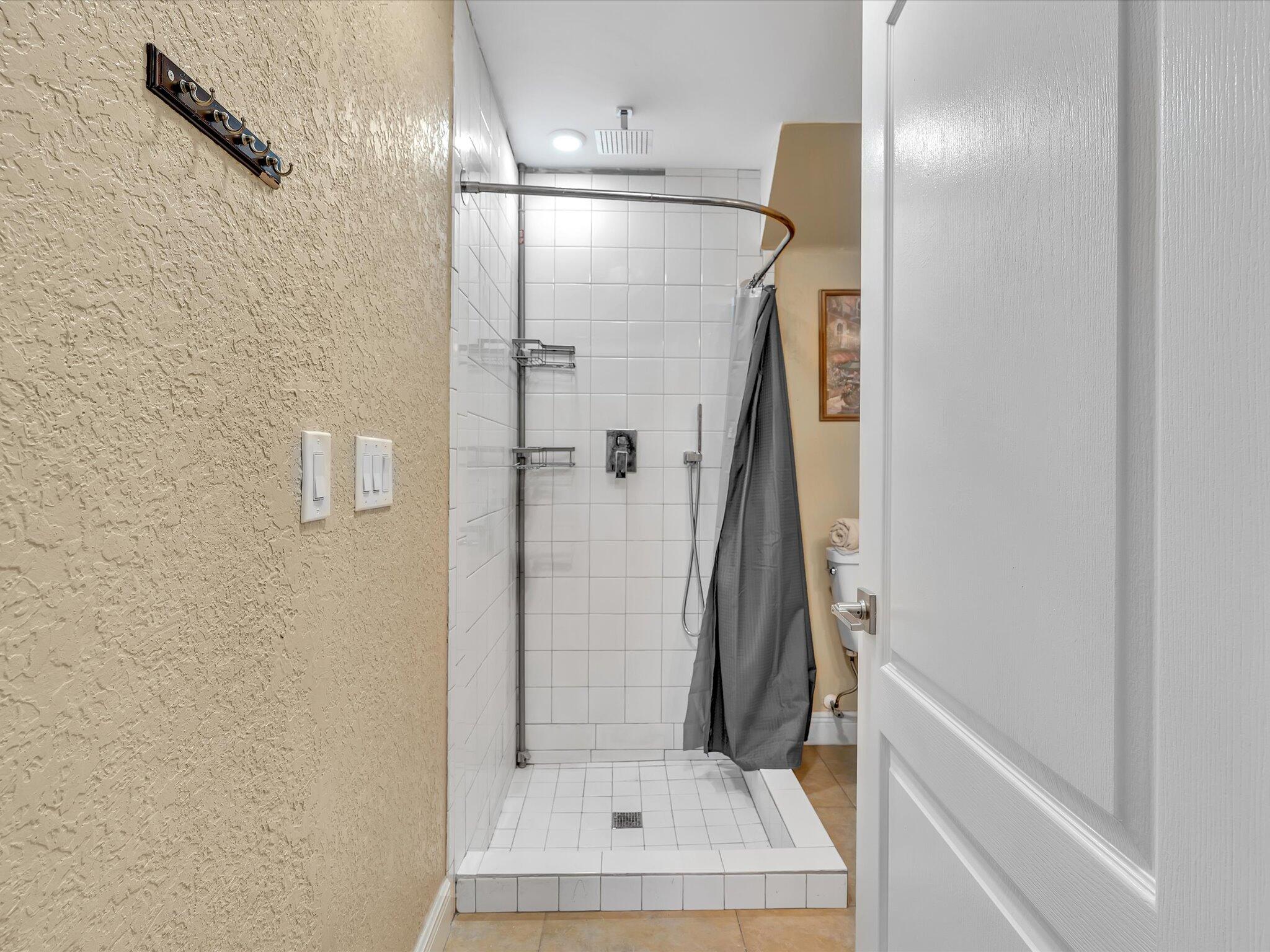 10909 NW 46th Drive