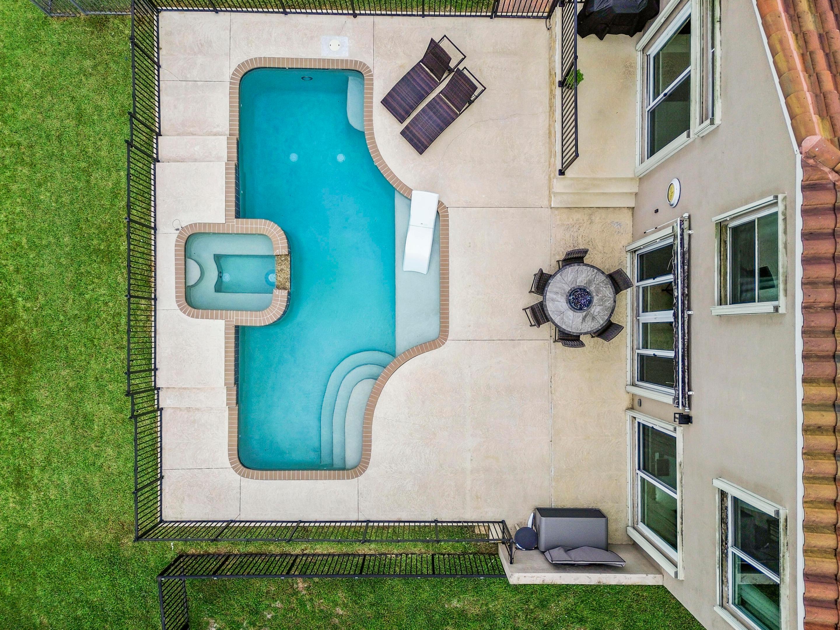 7877 Springvale Drive