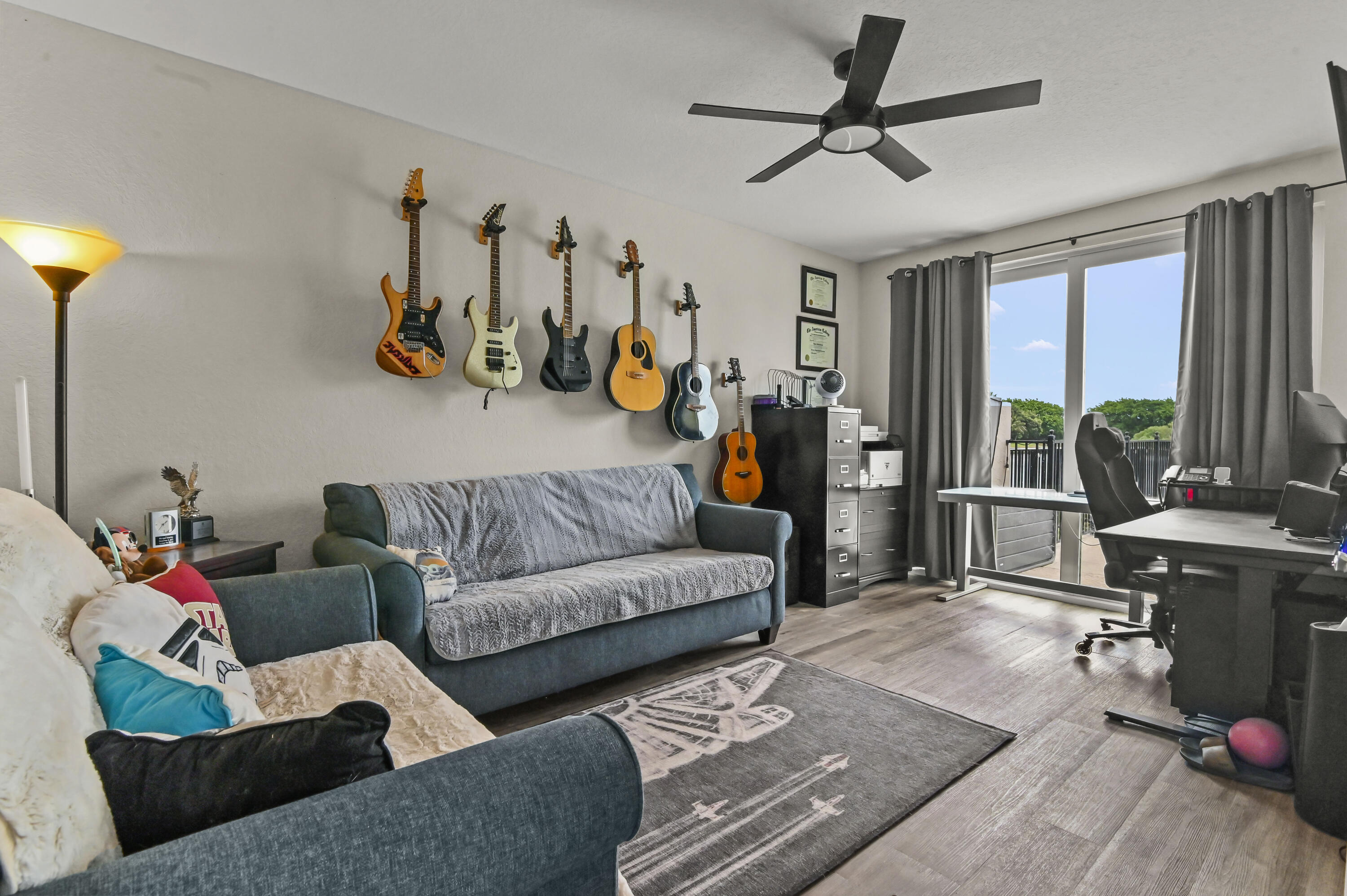 7877 Springvale Drive