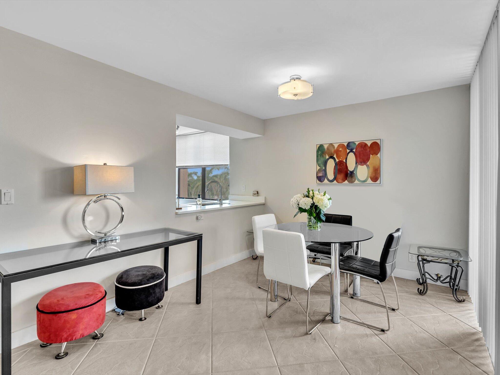 2455 Lindell Boulevard 3401